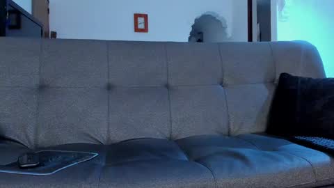 Dylann and Willy online show from 01-18-25, 01:08