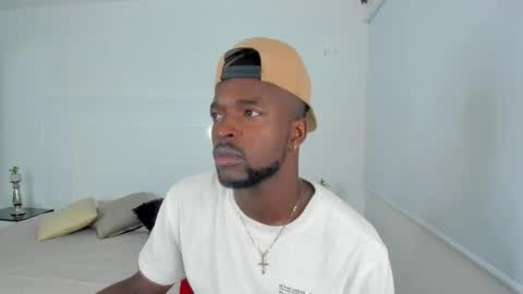 Snapshot of dylantaylor_1 chatting on 12-30-24, 03:58 Dylan Taylor online show from 12-30-24, 03:58