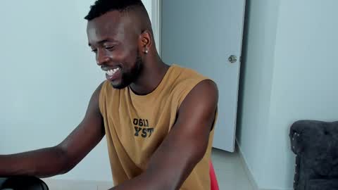 Dylan Taylor online show from 10-29-25, 04:04