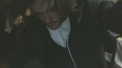 Snapshot of dylp400 chatting on 11-10-25, 07:57 dylp400 online show from 11-10-25, 07:57