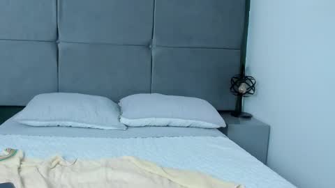 Snapshot of dymoni222 chatting on 02-20-25, 02:02 dymoni222 online show from 02-20-25, 02:02