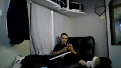 dzznutzz9 online show from 07-08-26, 09:03