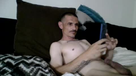 dzznutzz9 online show from 08-03-26, 03:38