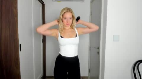fansly - yourbestbaby online show from 07-23-26, 02:31