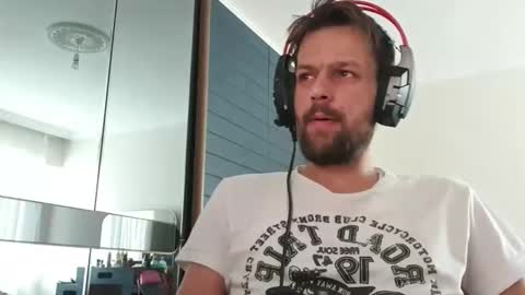 Snapshot of eaglecrm chatting on 09-21-25, 01:13 eaglecrm online show from 09-21-25, 01:13