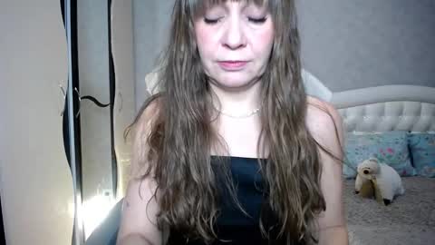 Linda online show from 12-16-25, 05:51