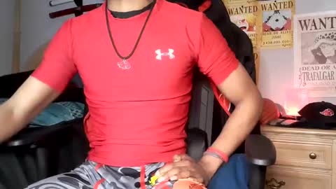 Snapshot of easybreezy20 chatting on 12-24-24, 08:11 TWITTER INSTAGRAM easybreezy20 ONLINE 1230 AM TO 7AM online show from 12-24-24, 08:11