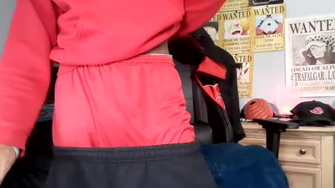 Snapshot of easybreezy20 chatting on 01-07-25, 05:12 TWITTER INSTAGRAM easybreezy20 ONLINE 1230 AM TO 7AM online show from 01-07-25, 05:12