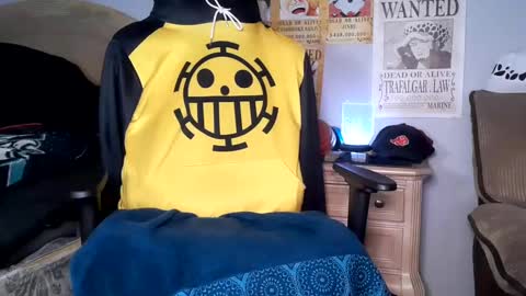 Snapshot of easybreezy20 chatting on 03-11-25, 06:53 TWITTER INSTAGRAM easybreezy20 ONLINE 1230 AM TO 7AM online show from 03-11-25, 06:53