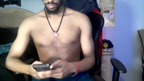 Snapshot of easybreezy20 chatting on 10-14-25, 06:47 TWITTER INSTAGRAM easybreezy20 ONLINE 1230 AM TO 7AM online show from 10-14-25, 06:47