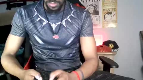 Snapshot of easybreezy20 chatting on 11-24-25, 06:35 TWITTER INSTAGRAM easybreezy20 ONLINE 1230 AM TO 7AM online show from 11-24-25, 06:35