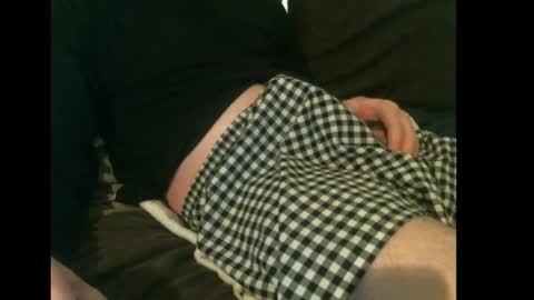 Snapshot of easysleaze chatting on 01-08-25, 01:32 Easy online show from 01-08-25, 01:32