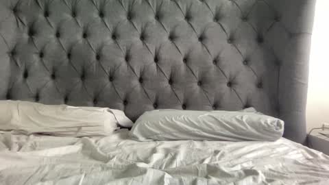 Nadia Ferreira  online show from 12-03-24, 09:33