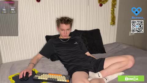 Snapshot of eaton_ chatting on 01-13-26, 10:37 eaton_ online show from 01-13-26, 10:37