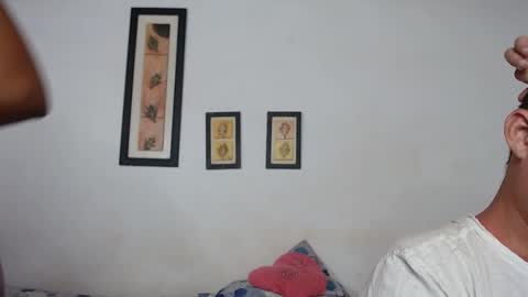 Laraand Drake online show from 01-27-25, 04:20