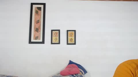 Laraand Drake online show from 03-01-25, 09:18