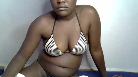 Queen online show from 03-18-26, 10:40