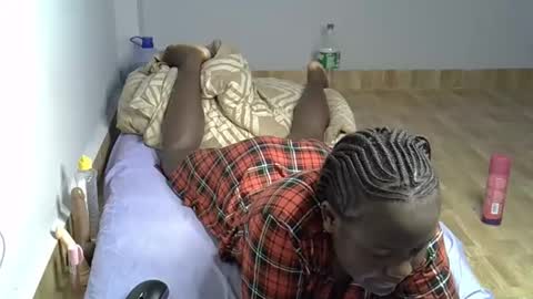 Queen online show from 04-19-26, 06:10