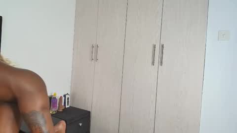 Snapshot of ebony_angelina chatting on 09-28-25, 10:48 Angelina online show from 09-28-25, 10:48