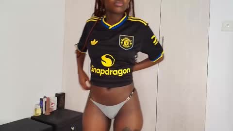 Snapshot of ebony_angelina chatting on 10-24-25, 08:22 Angelina online show from 10-24-25, 08:22