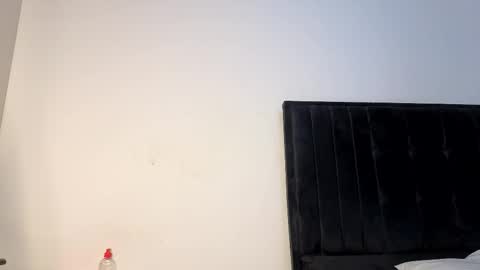 Arya online show from 11-25-25, 03:06