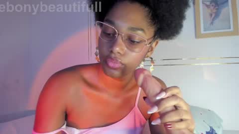 Snapshot of ebony_beautifull chatting on 04-27-26, 07:23 Luci online show from 04-27-26, 07:23