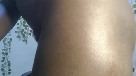 Snapshot of ebony_choco2 chatting on 01-10-25, 05:45 ebony choco2 online show from 01-10-25, 05:45