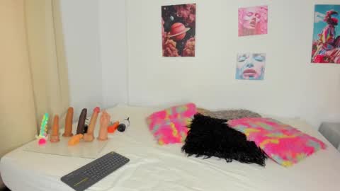 Snapshot of ebony_cute9 chatting on 10-01-25, 07:09 ebony_cute9 online show from 10-01-25, 07:09