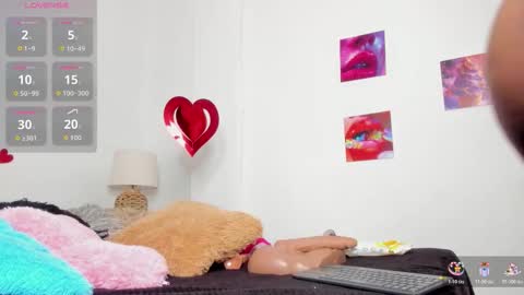 ebony_cute9 online show from 02-25-26, 07:12