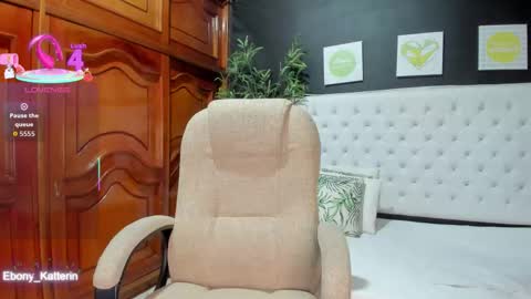 ebony_katterin online show from 10-12-25, 11:31