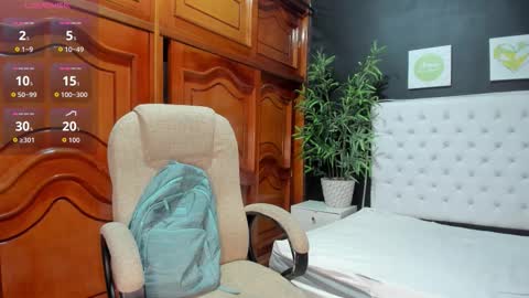 ebony_katterin online show from 10-24-25, 11:17