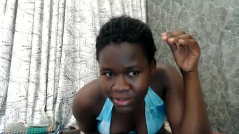 Snapshot of ebony_lynne chatting on 07-01-26, 09:47 ebony_lynne online show from 07-01-26, 09:47