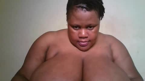 Snapshot of ebony_magixs chatting on 09-10-25, 05:07 ebony_magixs online show from 09-10-25, 05:07