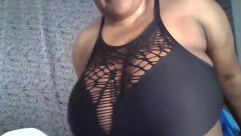 Snapshot of ebony_magixs chatting on 09-16-25, 09:21 ebony_magixs online show from 09-16-25, 09:21