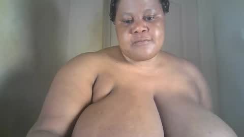 Snapshot of ebony_magixs chatting on 10-04-25, 01:47 ebony_magixs online show from 10-04-25, 01:47