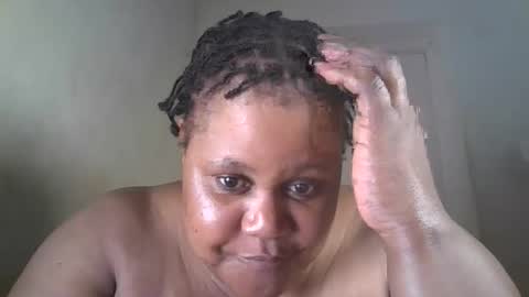Snapshot of ebony_magixs chatting on 10-07-25, 01:14 ebony_magixs online show from 10-07-25, 01:14