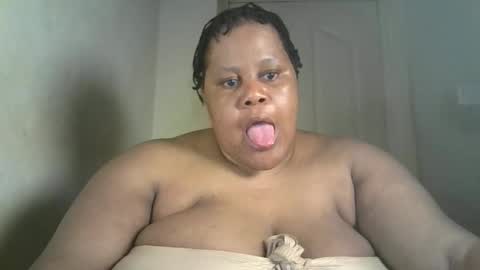 Snapshot of ebony_magixs chatting on 10-07-25, 02:25 ebony_magixs online show from 10-07-25, 02:25