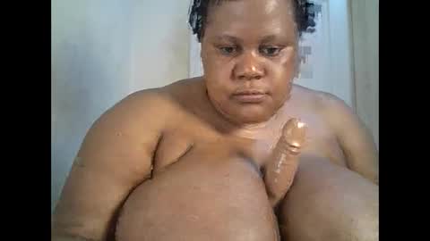 Snapshot of ebony_magixs chatting on 10-08-25, 06:00 ebony_magixs online show from 10-08-25, 06:00