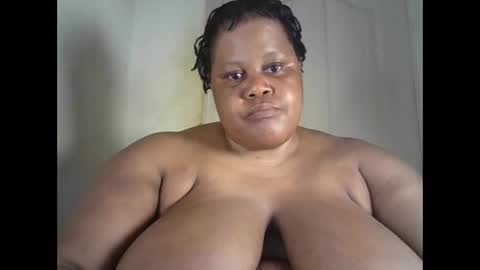 Snapshot of ebony_magixs chatting on 10-12-25, 02:21 ebony_magixs online show from 10-12-25, 02:21