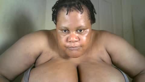 Snapshot of ebony_magixs chatting on 10-15-25, 02:39 ebony_magixs online show from 10-15-25, 02:39