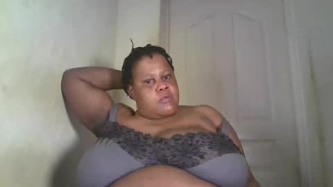 Snapshot of ebony_magixs chatting on 10-17-25, 03:20 ebony_magixs online show from 10-17-25, 03:20