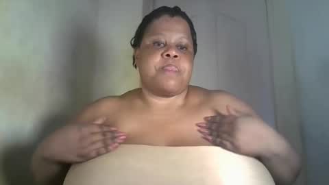 ebony_magixs online show from 10-20-25, 06:03