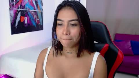 Snapshot of ebony_moon1 chatting on 10-13-25, 01:55 moon online show from 10-13-25, 01:55