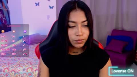 Snapshot of ebony_moon1 chatting on 10-17-25, 02:08 moon online show from 10-17-25, 02:08