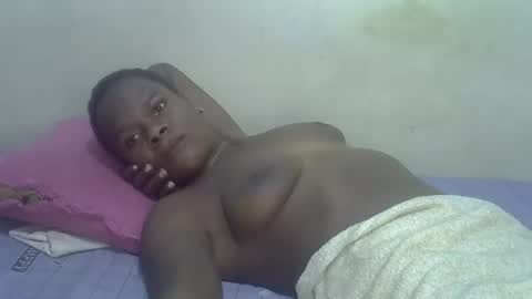 ebony_pearl59 online show from 11-18-25, 04:22