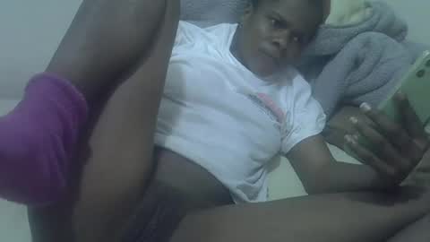 Snapshot of ebony_pearl59 chatting on 07-08-26, 07:46 ebony_pearl59 online show from 07-08-26, 07:46