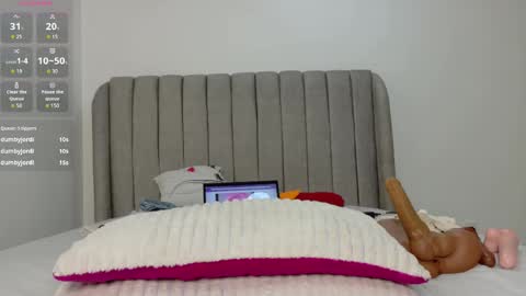 ebony_pearl69 online show from 04-09-26, 06:19