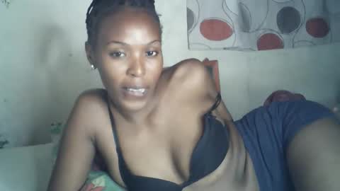 ebony_phoenix12 online show from 11-30-25, 09:41
