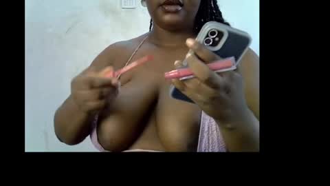 Snapshot of ebony_plumx12 chatting on 04-25-26, 07:44 Prisy online show from 04-25-26, 07:44