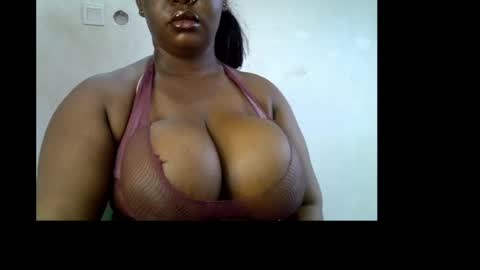 Snapshot of ebony_plumx12 chatting on 05-08-26, 11:59 Prisy online show from 05-08-26, 11:59